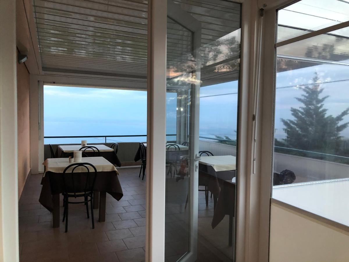 Monte SantʼAngelo B&B Angela المظهر الخارجي الصورة