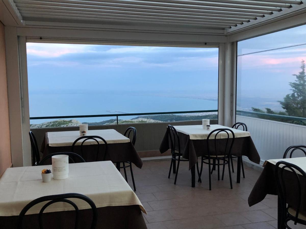 Monte SantʼAngelo B&B Angela المظهر الخارجي الصورة
